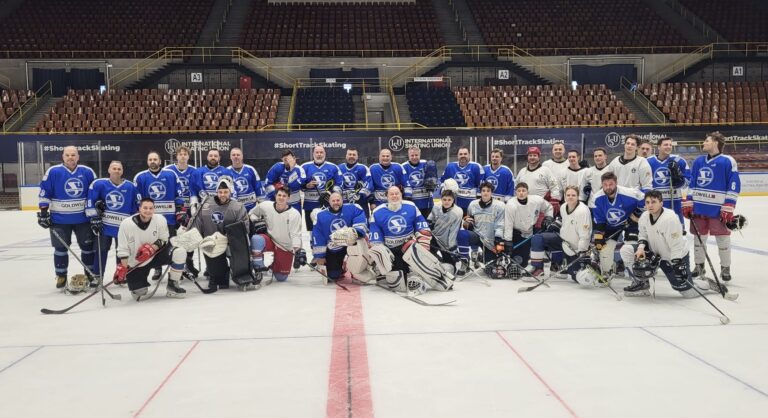 Hokejowi Oldboys kończą sezon na sportowo i z uśmiechem