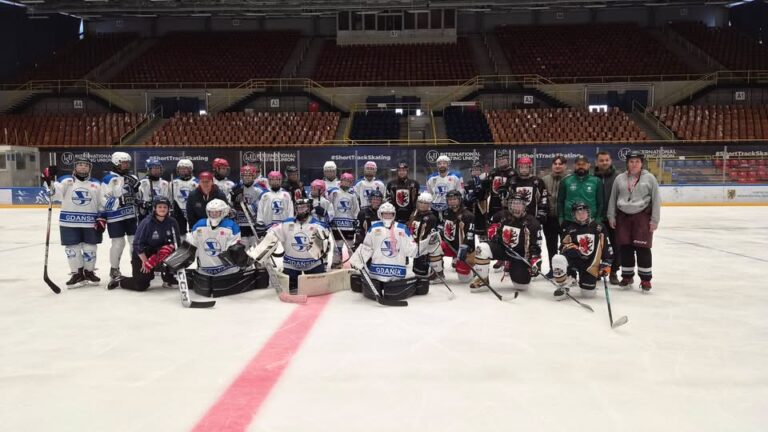 Juniorki GKS Stoczniowiec zagrają w Młodzieżowej Lidze Hokeja Kobiet
